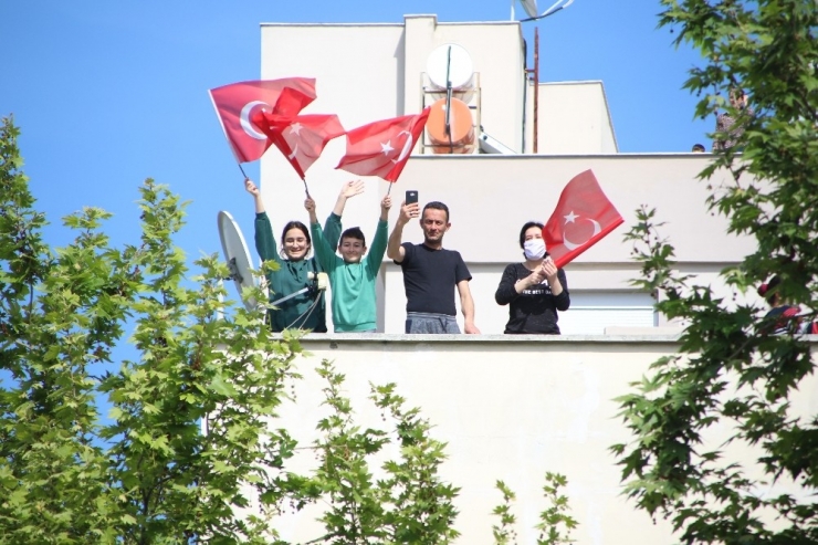 Büyükşehir Bandosu’ndan Mahalle Mahalle Sürpriz Konser