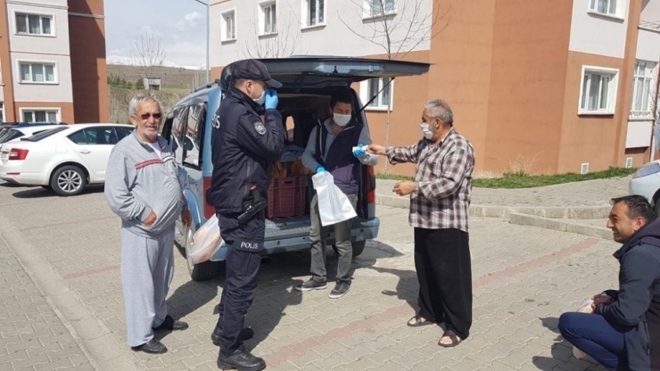 Sosyal Destek Grubu Vatandaşların Yardımına Koştu