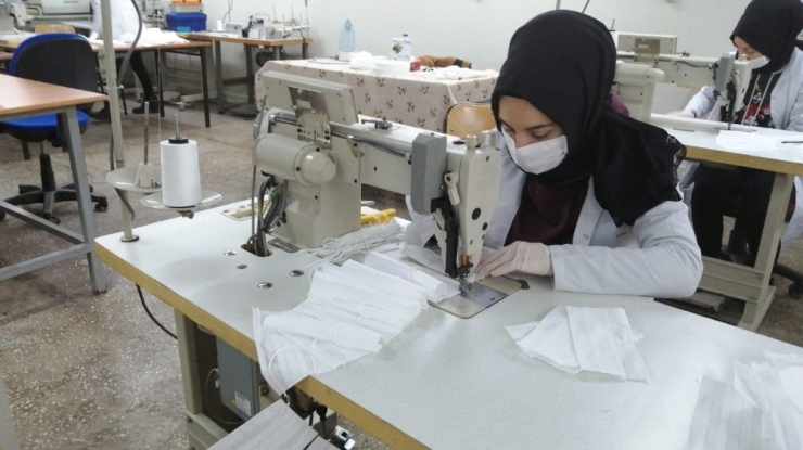 Erzurum’da Her Gün 20 Bin Maske Dağıtılacak