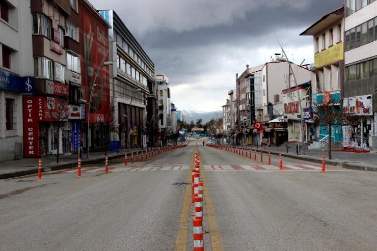 Sokağa Çıkma Kısıtlamasının İkinci Gününde Sokaklar Sessizliğini Korudu