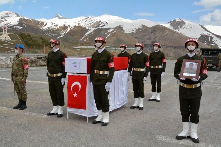Nöbet Sırasında Rahatsızlanarak Şehit Düşen Askerin Cenazesi Memleketine Gönderildi
