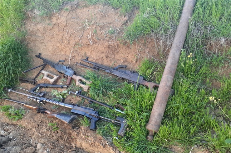 Hakurk’ta Pkk’ya Ait Çok Sayıda Silah Ve Mühimmat Ele Geçirildi