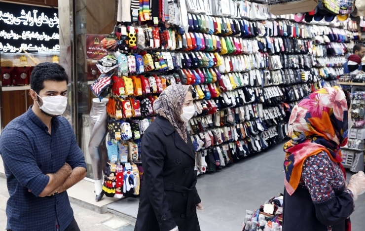 İran’da 87 Kişi Daha Covid-19’dan Hayatını Kaybetti