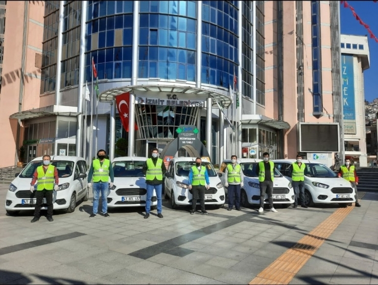 İzmit Belediyesi Evlerinden Çıkamayan Vatandaşlar İçin Hizmette