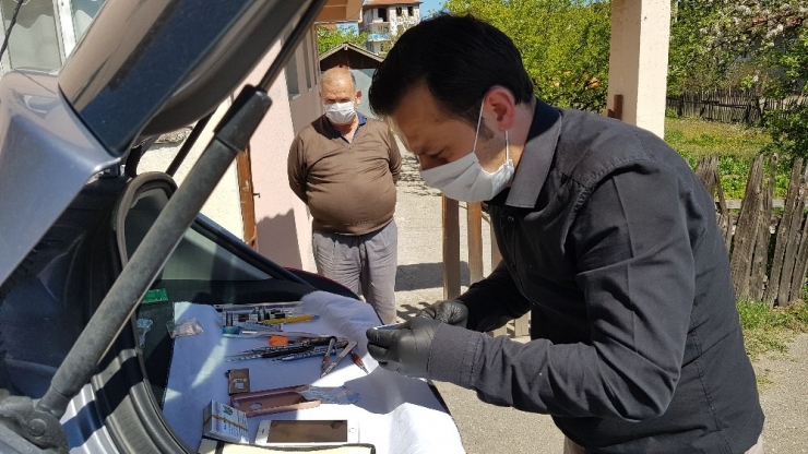 Telefon Tamircileri De Evde Kalanlara Hizmet Veriyor