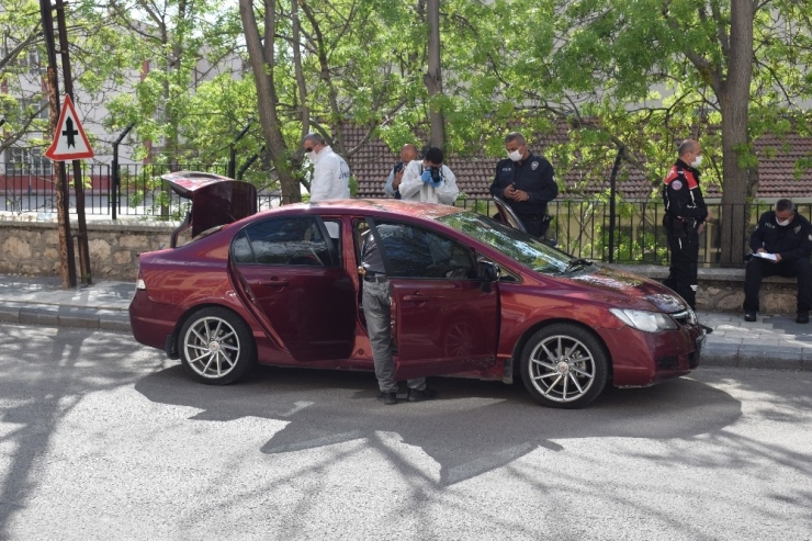 Aracında Silahlı Saldırıya Uğrayan Şahıs Yaralandı