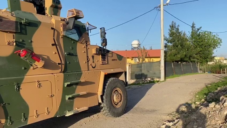 Jandarmadan Vatandaşlara Uyarı: "Baharın Gelmesi, Havaların Isınması Sizleri Yanıltmasın, Dışarı Çıkmayın"