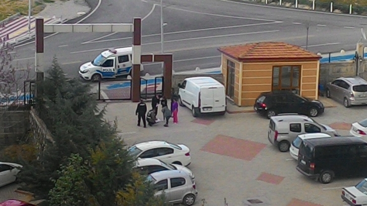 Sokağa Çıkma Kısıtlamasına Uymayınca Ceza Aldılar