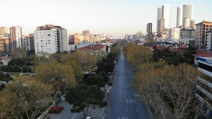 Sokağa Çıkma Kısıtlamasıyla Hayalet Caddeye Dönen Bağdat Caddesi Havadan Görüntülendi