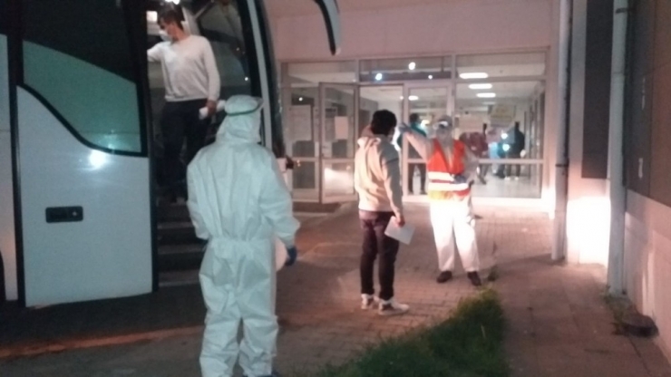 Yunanistan’daki Karantina Gemisindeki 35 Türk Vatandaşı Tekirdağ’a Getirildi