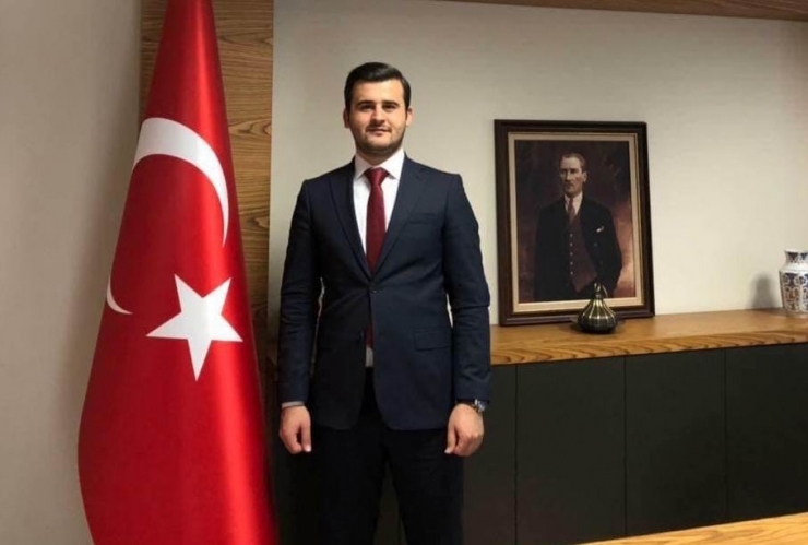 Acıgöl Ve Derinkuyu Kaymakamları Bir Aylık Maaşlarını Bağışladı