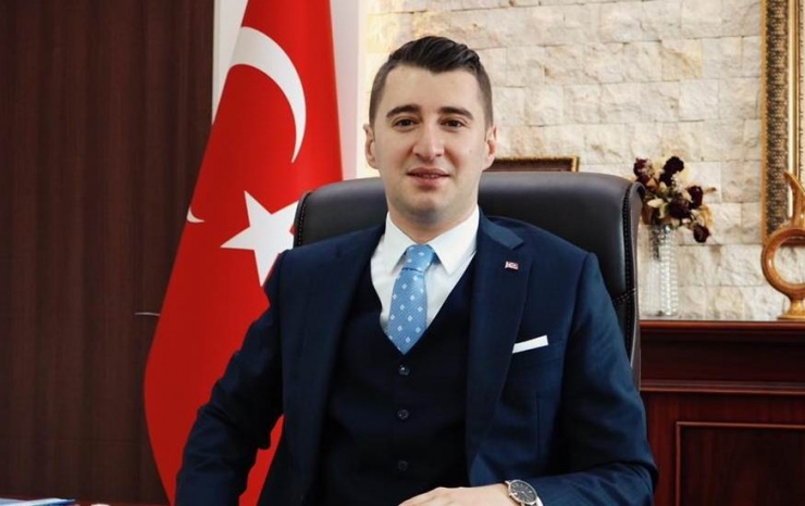 Acıgöl Ve Derinkuyu Kaymakamları Bir Aylık Maaşlarını Bağışladı