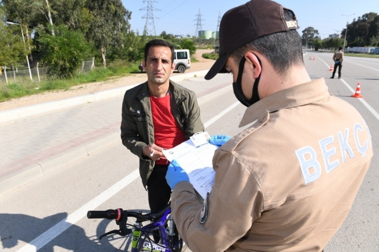 Adana’da Sokağa Çıkan 800 Kişiye 833 Bin Lira Para Cezası Kesildi