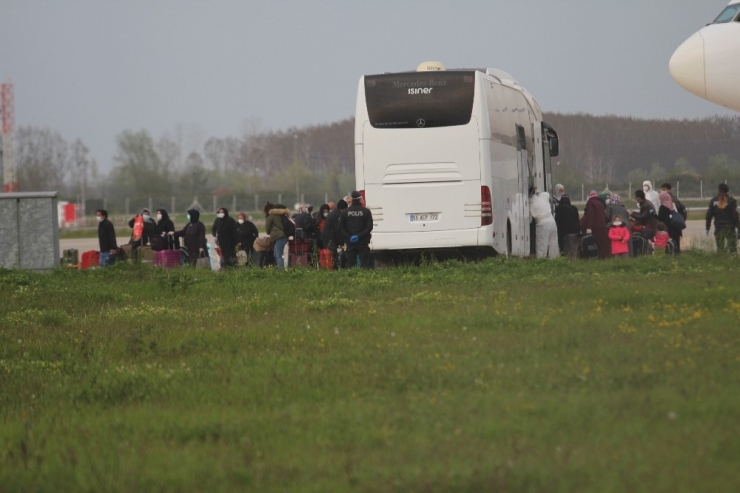 Almanya’dan 289 Türk Vatandaşı Samsun’a Getirildi