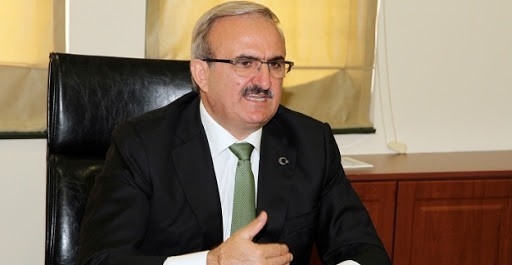 Antalya’da Eczanelerden Ücretsiz Maske Dağıtımı Başladı