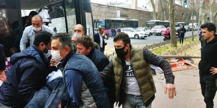 Beşiktaş’ta Belediye Otobüsü Dehşet Saçtı
