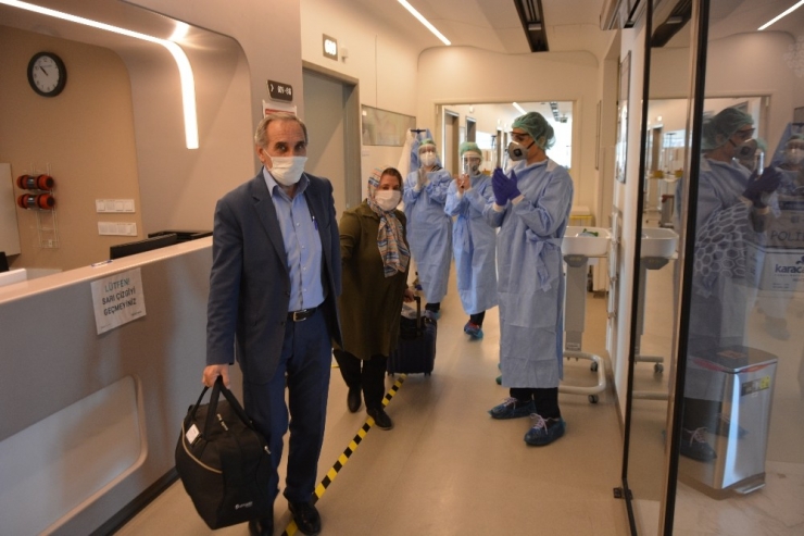 El Ele Koronayı Yendiler