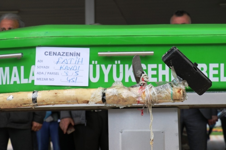 Malatya’nın Sevilen Yüzü ‘Mercedes Kadir’ Son Yolcuğuna Uğurlandı