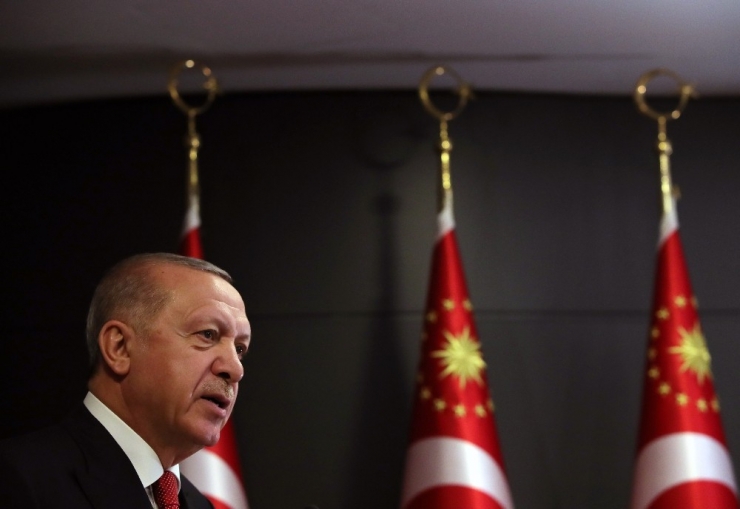 Cumhurbaşkanı Erdoğan: “23-24-25-26 Nisan Tarihleri Arasında Sokağa Çıkma Kısıtlaması Planlıyoruz”