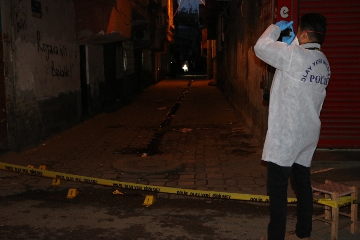 Güvercin Beslerken Kurşunların Hedefi Oldular