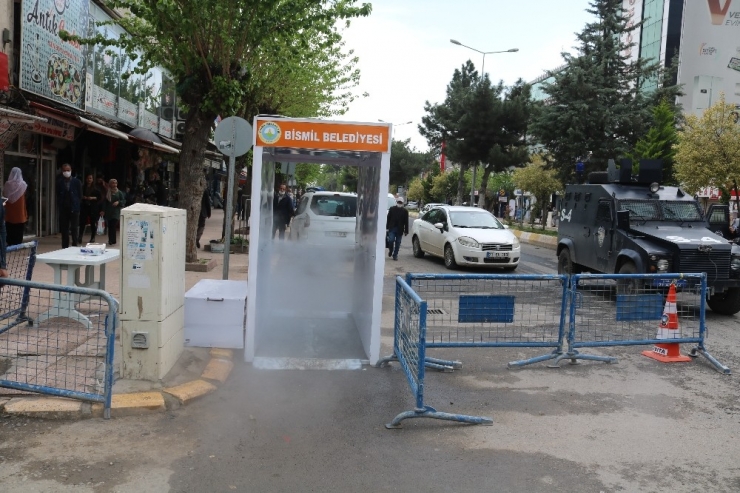 Bismil’de Dezenfeksiyon Tünelleri Hizmete Girdi