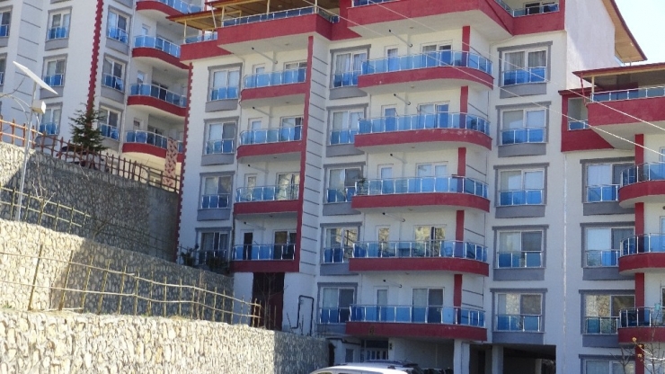 Ermenek’te Bir Apartman Karantinaya Alındı