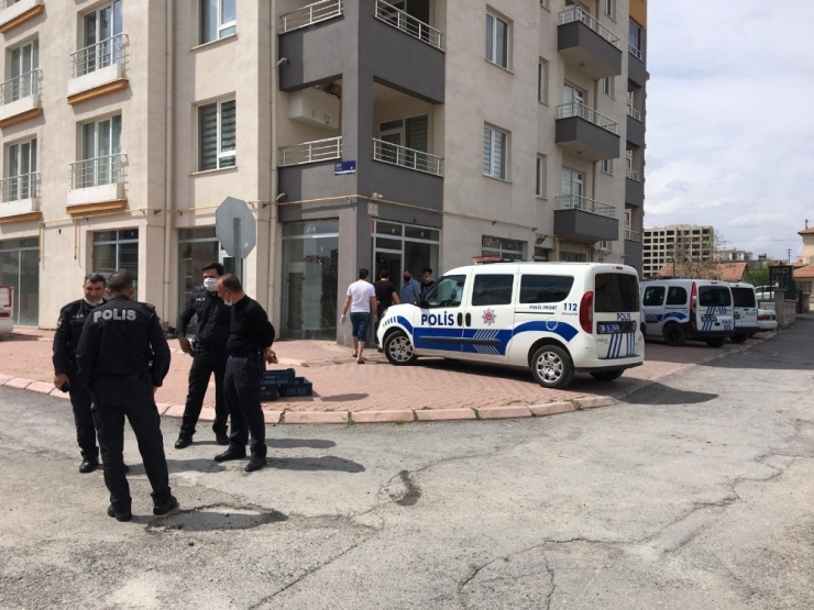 Bir Haftadır Haber Alınamayan Yaşlı Adam Evinde Ölü Bulundu