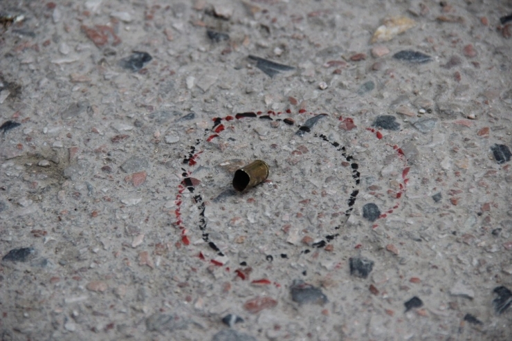 Kocaeli’de Yerel Gazete Kurşunlandı