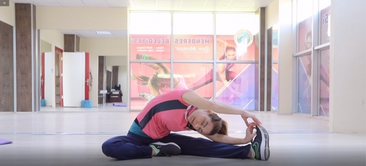 Menderes’te Evde Spor Zamanı