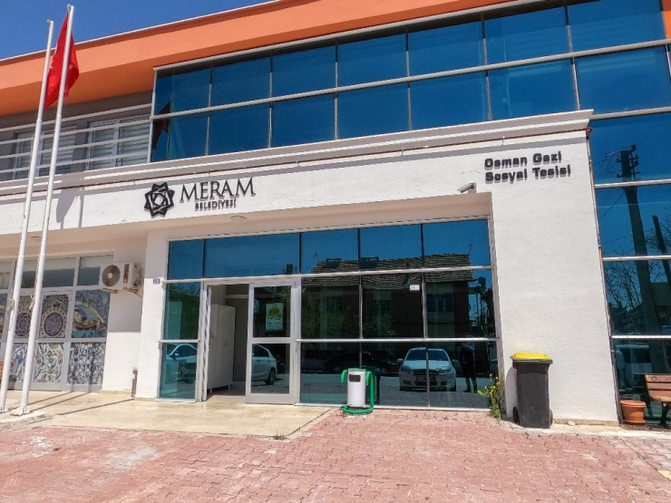 Meram Belediyesi, Tekstil Atölyesinde Maske Üretimine Başladı