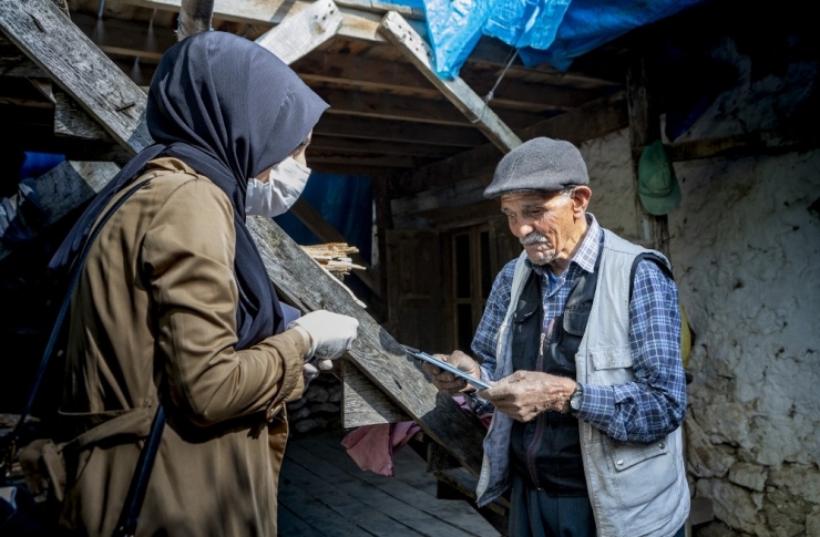 Mersin’de Halk Kart Teslim Noktalarında Korana Virüs Sürecinde Randevulu Sisteme Geçildi