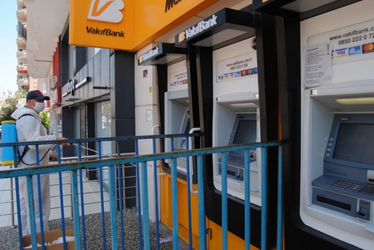 Mezitli’de Korona Virüsle Mücadele Çalışmaları Sürüyor