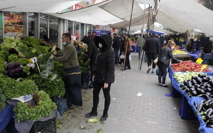 Pazar Ve Marketlerde Ramazan Hareketliliği