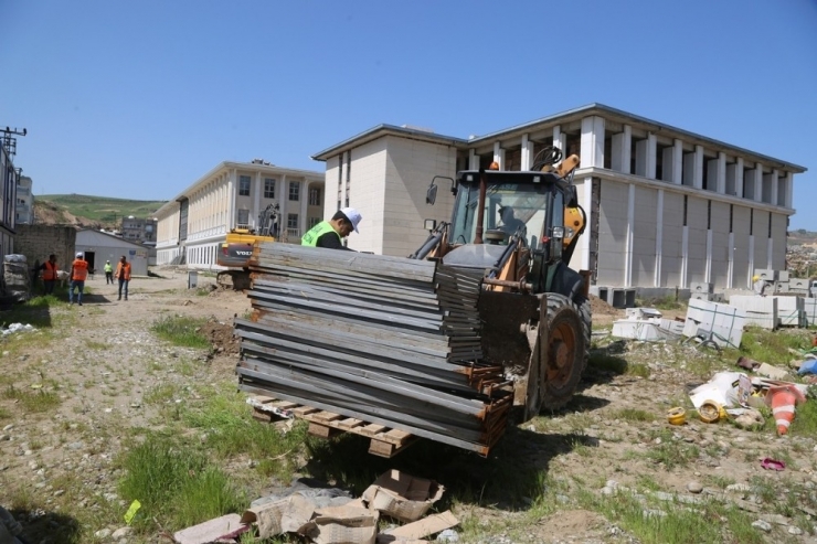 Cizre Belediyesi Yeni Hizmet Binası Ve Kültür Merkezinin İnşaatına Başlandı