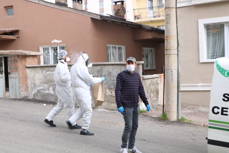 Yalnız Yaşayan Şahıs Evinde Ölü Bulundu