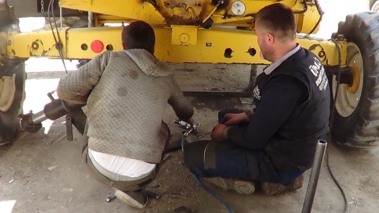 Biçerdöverler Hasada Hazırlanıyor