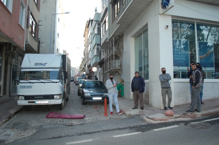 Usta Şoför İki Kez Freni Patlayan Kamyonla Faciayı Atlattı