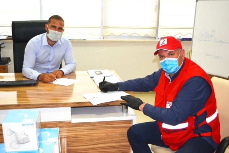 Türk Kızılay’ı Ayvalık Devlet Hastanesi’ne 8 Adet Solunum Cihazı Bağışladı