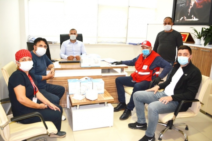 Türk Kızılay’ı Ayvalık Devlet Hastanesi’ne 8 Adet Solunum Cihazı Bağışladı