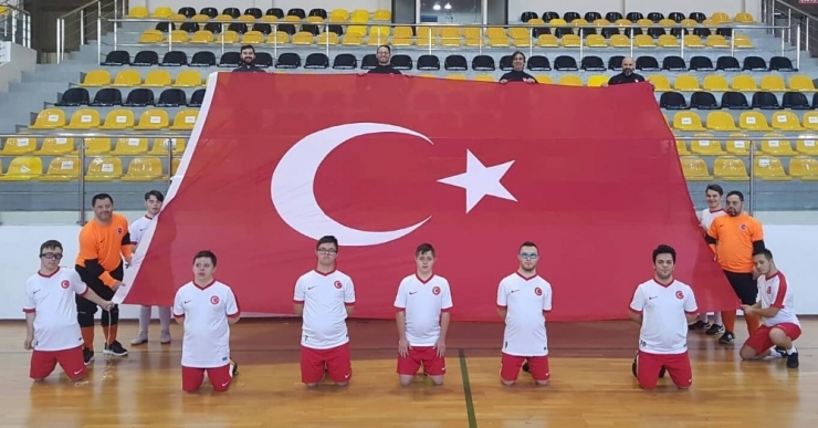 Özel Sporculardan Özel Çağrı