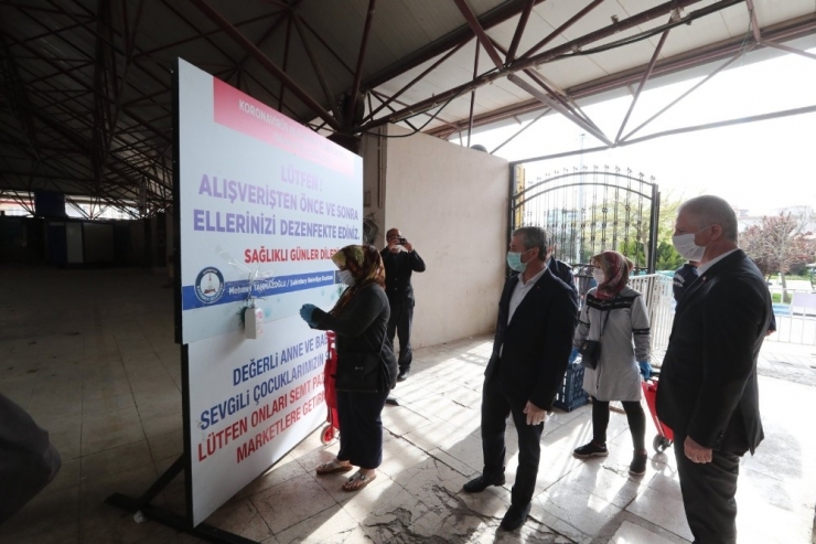 Gaziantep’te Pazar Yerleri Denetlendi