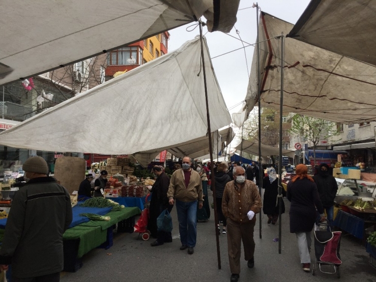 Sultangazi’de Pazarlarda Ramazan Yoğunluğu