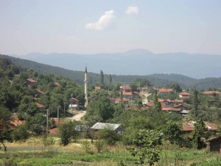Salgın Endişesi Duyan Muhtar, “İşi Olmayan Mahalleye Gelmesin”
