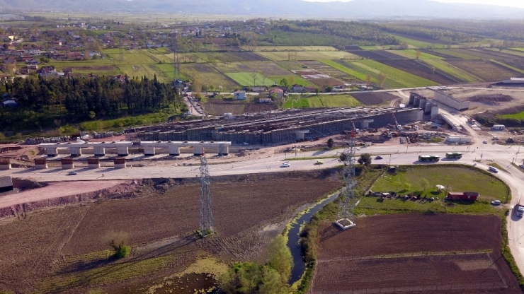 Kuzey Marmara Otoyolu Yıl Sonu Bitirilmeye Çalışılıyor
