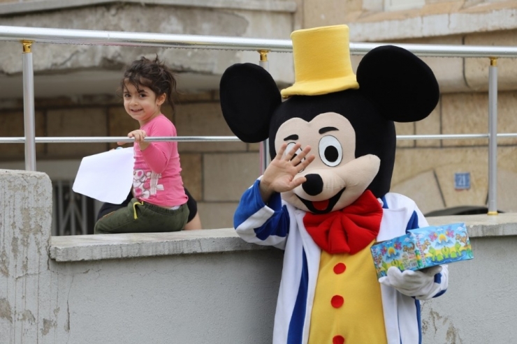 23 Nisan Coşkusu Nevşehir Belediyesi İle Mahallelere Taşındı