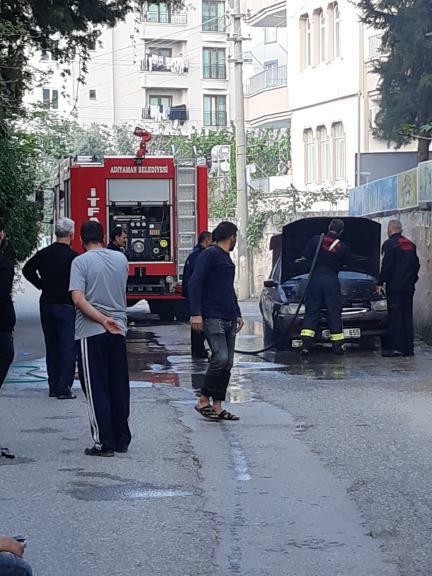 Park Halindeki Otomobil Yandı