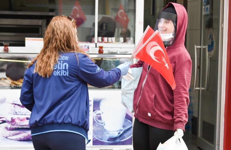 Aliağa Belediyesinden Vatandaşlarına Bayram Sürprizi