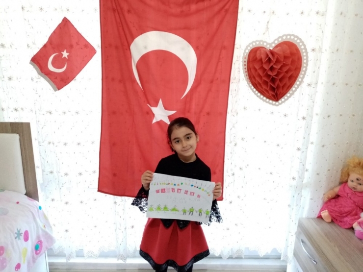 Amasya’da Çocuklar 23 Nisan’ı Evlerinden Kutladı
