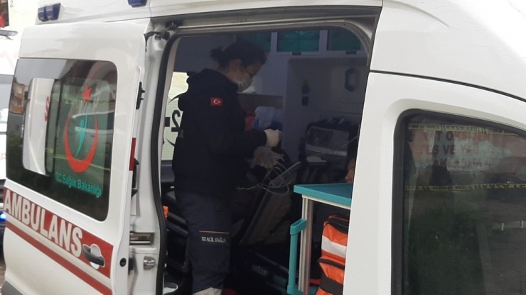 Yangında İki Ev Kullanılamaz Hale Geldi