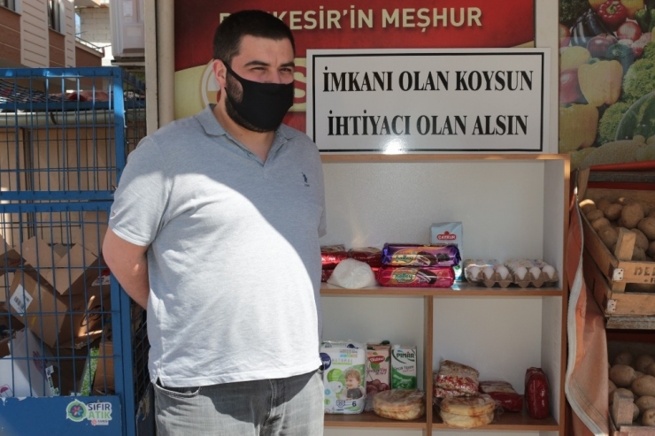 Marketten Yardımlaşma Dolabı